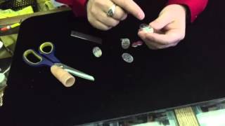 Changing batteries in a DLite