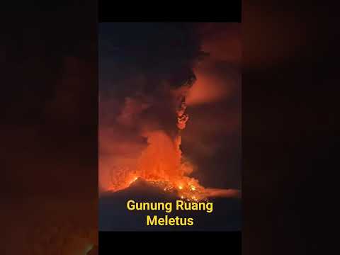 VOLCANIC ERUPTION OF MOUNT RUANG IN NORTH SULAWESI#shorts