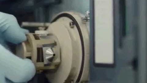 replacing the aperture disc assembly QDA detector