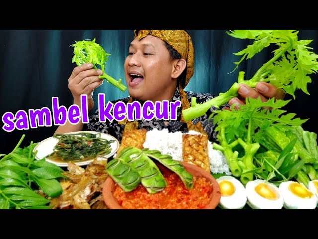 MUKBANG LALAPAN MENTAH segar + ikan asin kriuk + SAMBAL kencur nasi hangat class=