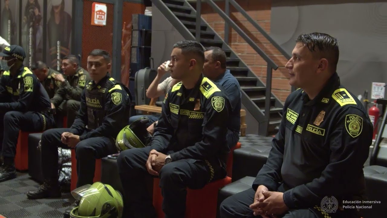 Miniatura: Visita de la Policía Nacional