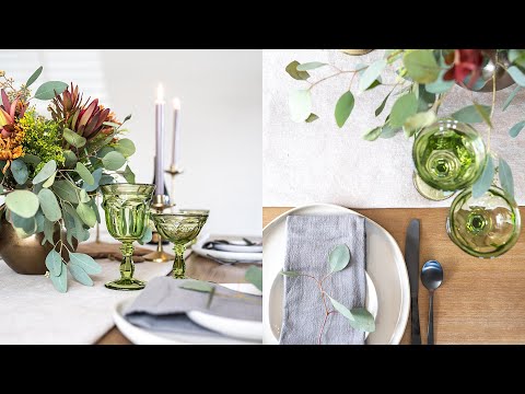 Video: How To Decorate Napkins With Fresh Flowers For A Holiday