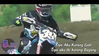 Cross versi lagu jawa  keren habis. 😇