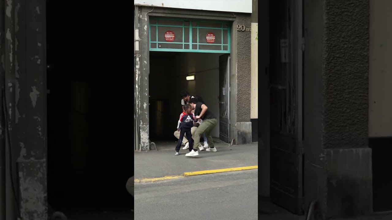 Latest Title & Thumbnail