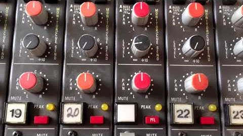 Recording Studio Masterclass Vlog - Episode 3- Console Tour