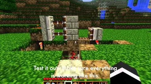 Minecraft tutorial: compact minecart track piston door