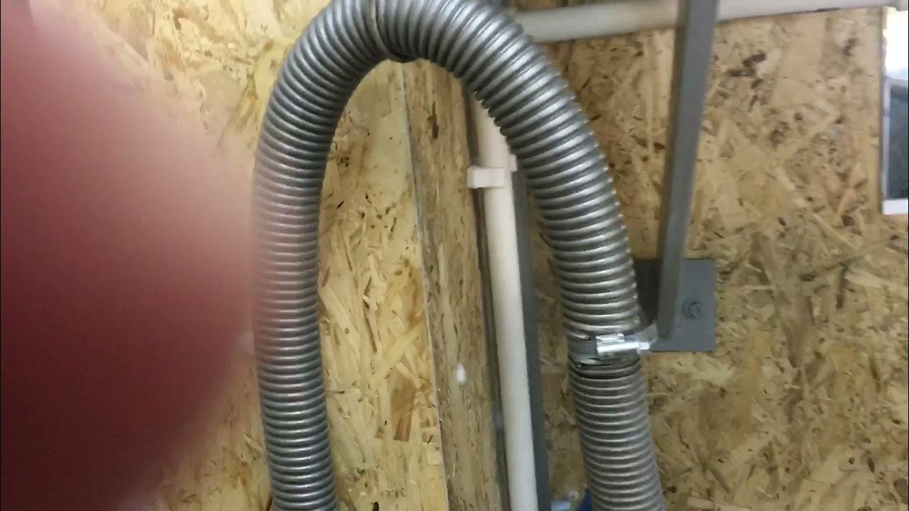 Бюджетный отвод газов из гаража.Выхлоп из гаража выхлопных газов. - YouTube