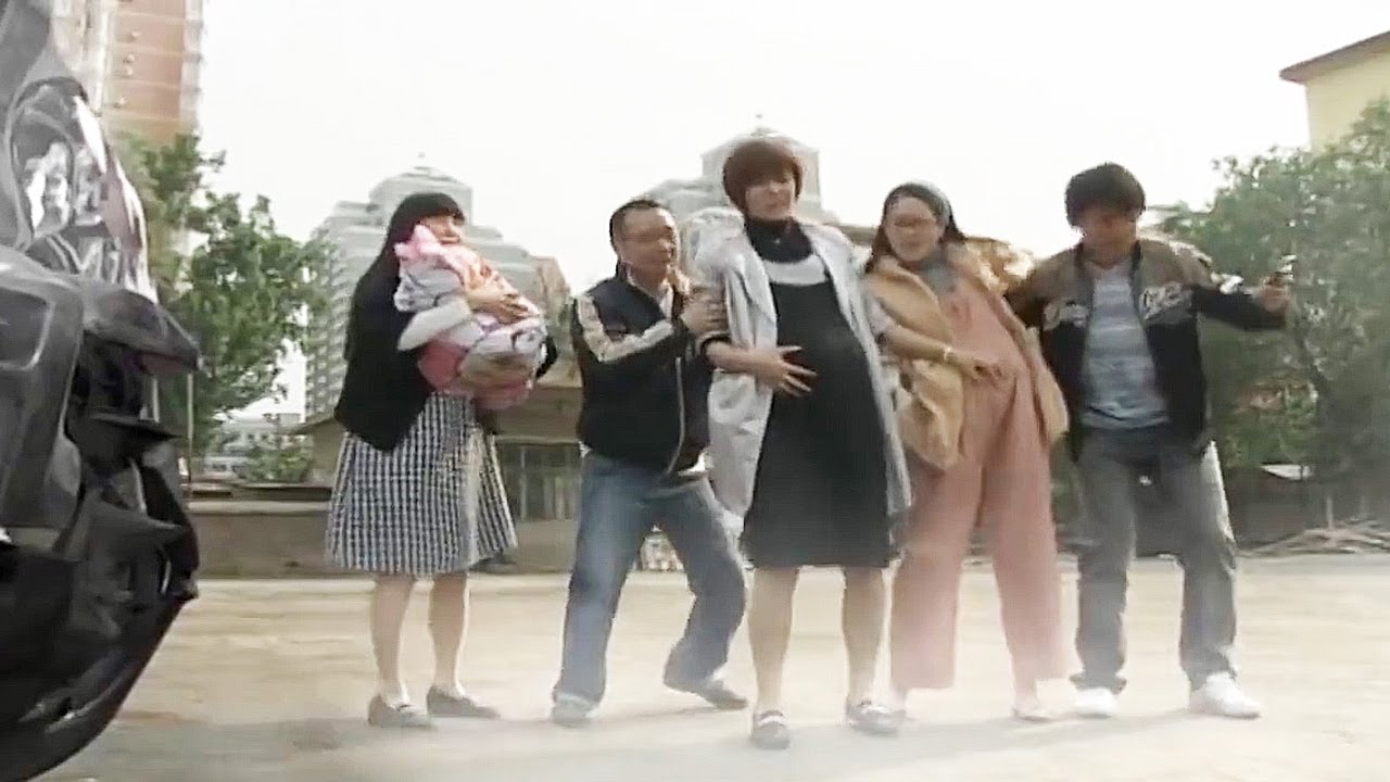 四个孕妇同时羊水破了，紧急送到医院，结局圆满了