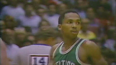 Gerald Henderson (22pts/5rebs/6as...  vs. Lakers (...