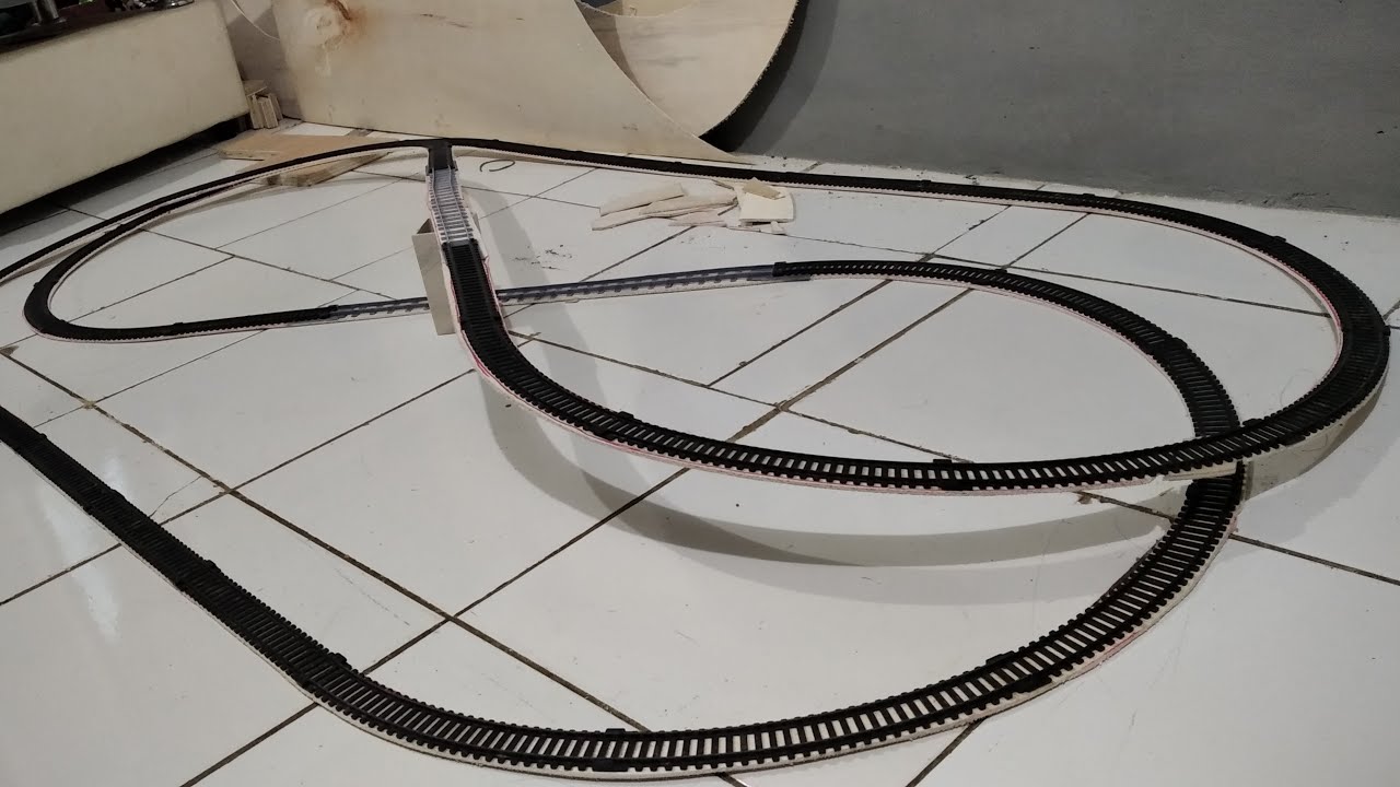 Layout Kereta Api Membuat Layout Perlintasan Diorama Maianan Kereta Api Dari Triplek ...