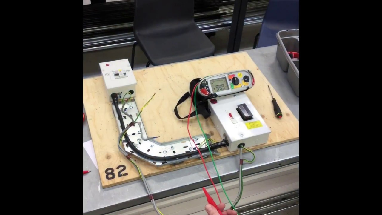 Hi to test for Insulation Resistance of a SWA Sub-main Circuit Using a Megger MFT Tester