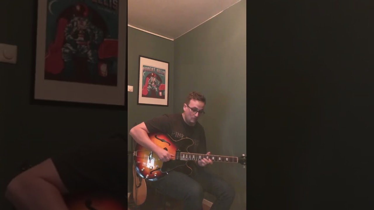 Watch Blues on a Gibson 330 - tonemachine! on YouTube Watch Blues on a Gibson 330 - tonemachine! on YouTube