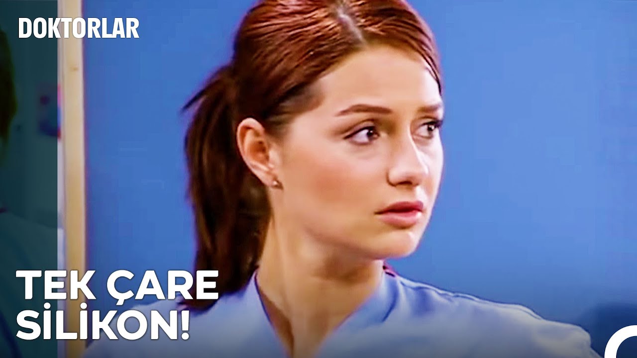 Ela'nın Başı Göğüsleriyle Dertte - Doktorlar