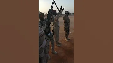 من أجمل زكريا الفنان الشعبي ادم كوي مع رفاقي في ارض الوطن 