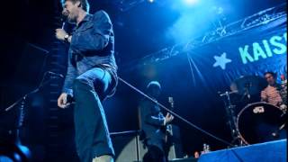 Kaiser Chiefs - "Human [The Killers cover]"