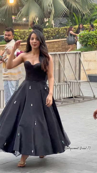 Beautiful #mahimamakwana Spotted At Filmfare Ott Award Night #ytshorts #trendingshorts #shorts