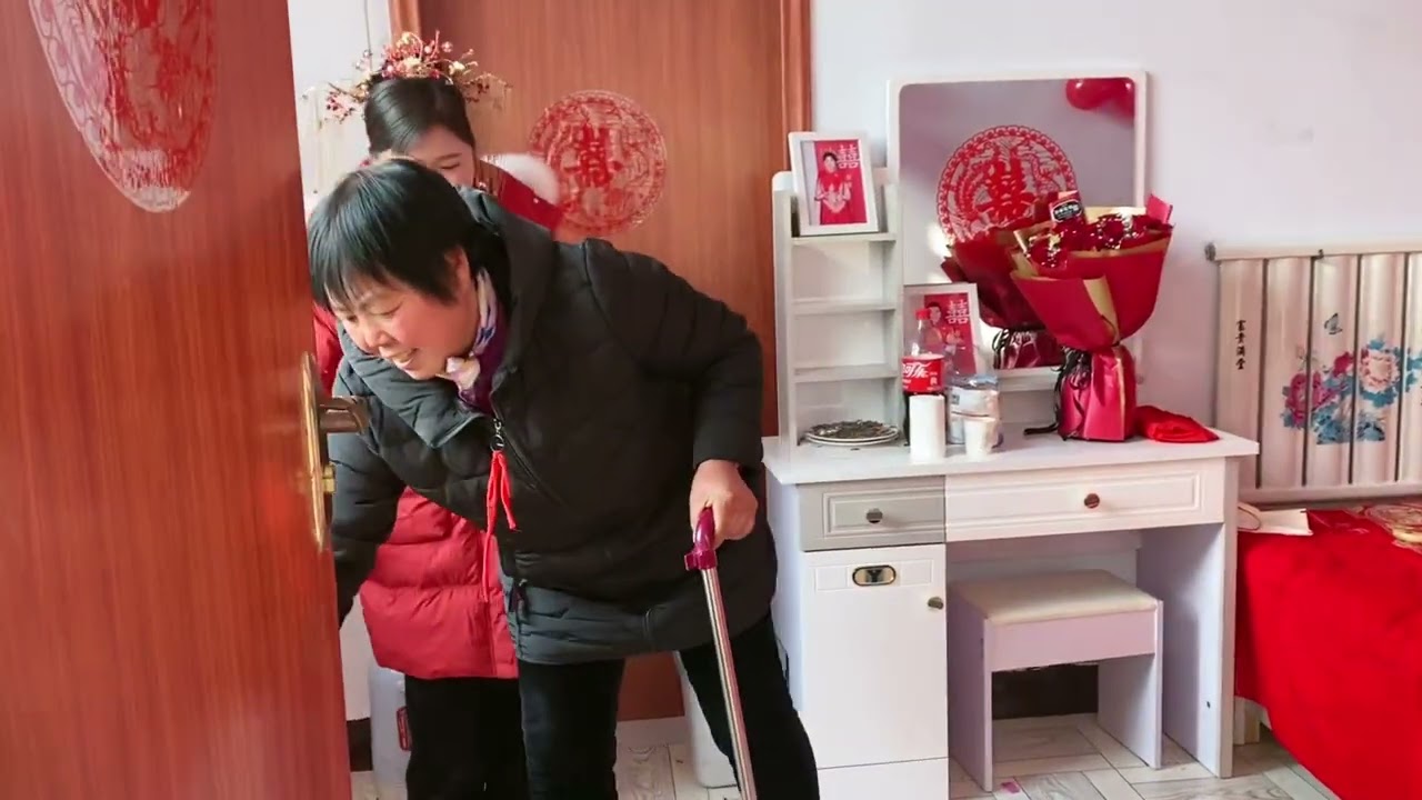 亲戚邀请小红吃喜宴，全村老少亲朋纷纷送祝福，村儿里婚礼真热闹 #村里生活 #农村婚礼好热闹 #我的农村真实生活 #结婚 #单亲妈妈加油 #吃喜宴沾喜气