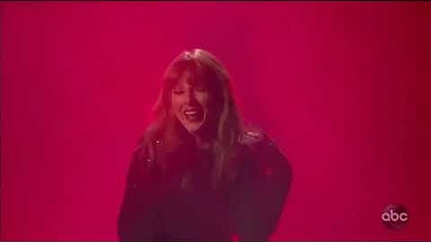 Taylor Swift - I Did Something Bad (Live AMAs 2018)