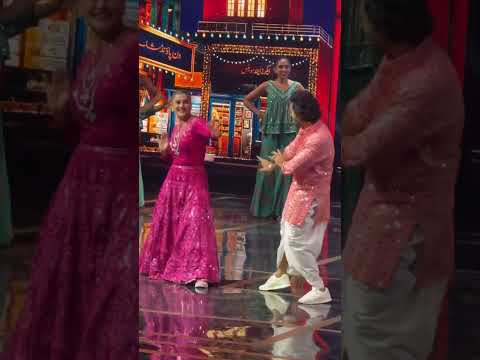 Kubra khan &