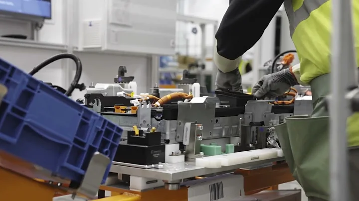 Nissan Qashqai ePOWER and Juke HEV production at Sunderland Plant - Battery Assembly