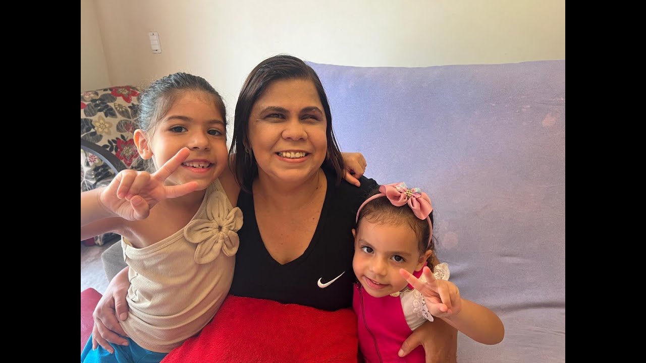 Maquiagem da Manu: Transformando a Tia com Diversão e Carinho! 💄✨ 