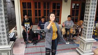 Caping gunung putri soy