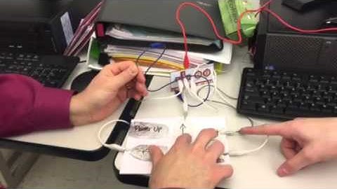 Student created game with custom makeymakey game controller