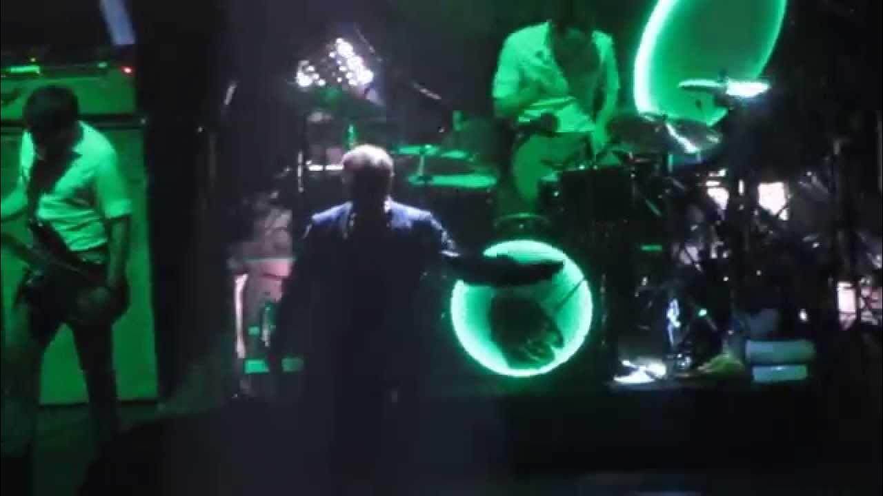 Morrissey - I Will See You In Far Off Places Live @ Hammersmith Apollo Morrissey - I Will See You In Far Off Places Live @ Hammersmith Apollo