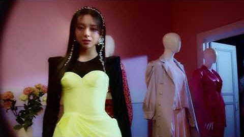 itzy — mafia in the morning but every time they say "mafia" the video gets faster