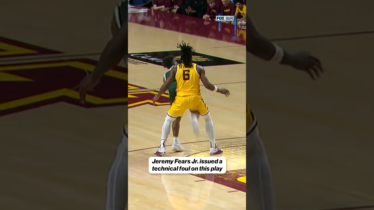 Michigan State's Jeremy Fears Jr. was given a technical foul on this play 👀 