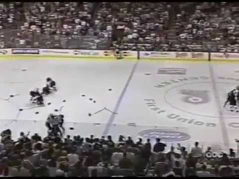 brawl penguins vs flyers apr 29 2000 youtube flyers penguins overtime 2000