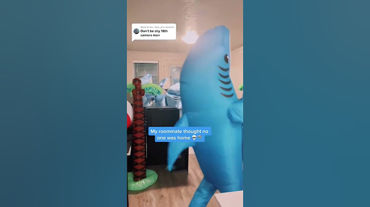 18th camerman joins Dancing Viral sharks💀🦈🕺🏼#LeftShark #CaliforniaGurls #KatyPerry #FruitSurgery