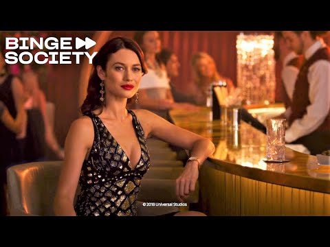 Johnny English Strikes Again: Meeting her in a bar