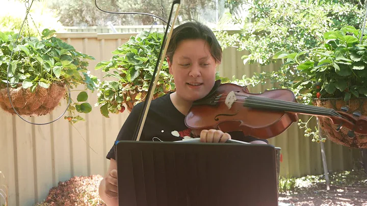 Bobbie playing Viola