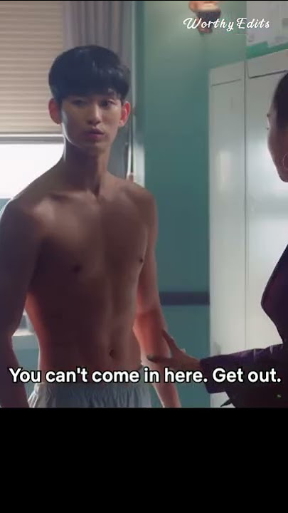She kept on touching Kim Soo-hyun abs🥰  It's okay not to be okay. #shorts #koreandrama #flirting