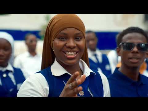 PETIT HIRO - Escoa ( Clip Pub Officiel )