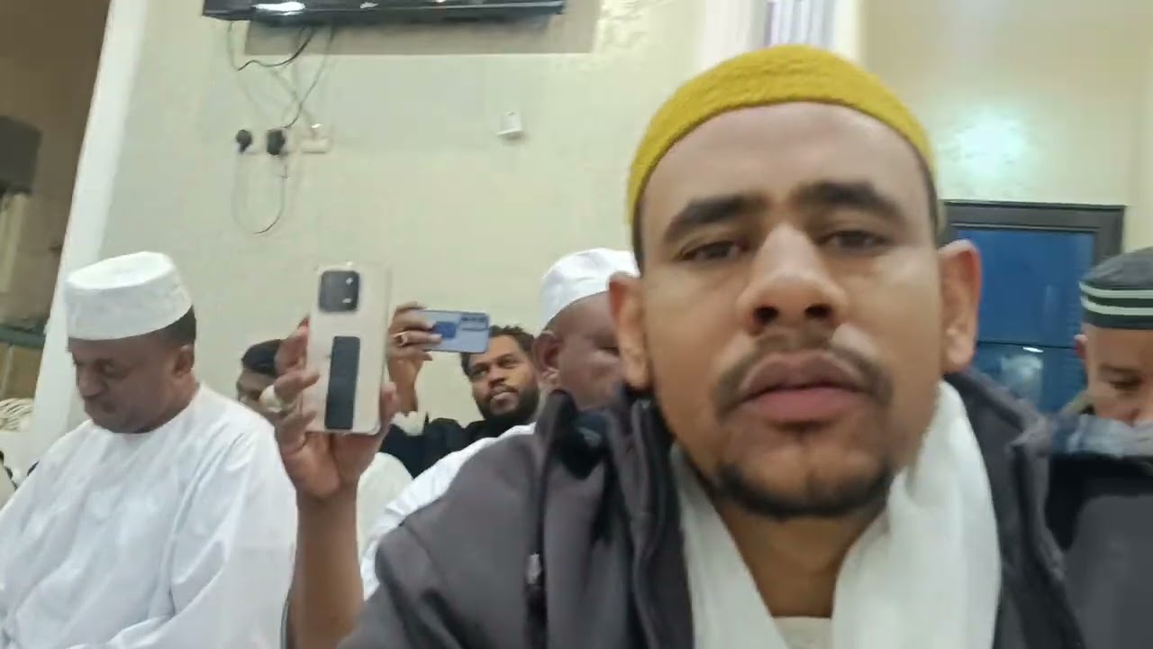 حميد السيرة ✍️ الشيخ الجيلي أبو الدخيرة  المادح الطيب و الماحي ومكين ،بحضور شيخ قريب الله الشيخ برير