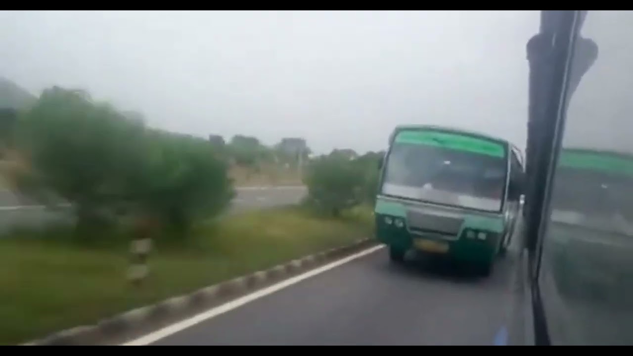 TNSTC Bus overtaking TAT Travels