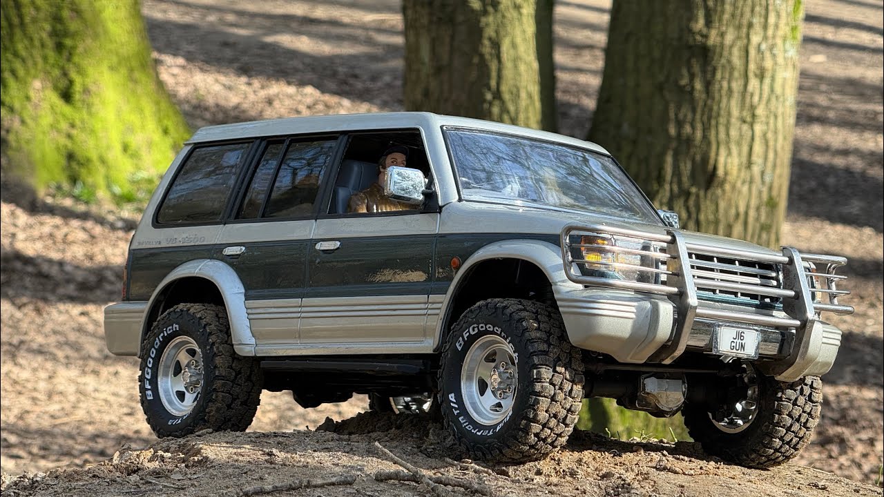 Trx4 pajero off road in the local woods
