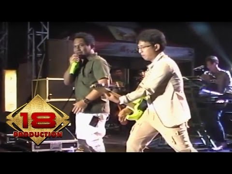 Wali - Aku Bukan Bang Toyib (Live Konser Solo Jateng 2 Oktober 2013)