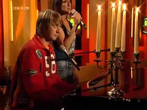 Caroline Kebekus - 2 Zimmer, Küche, Diele und Bad - G Punkt - YouTube