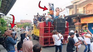 Gila Banget  Adu Sound System Horeg Di Karnaval Gondang