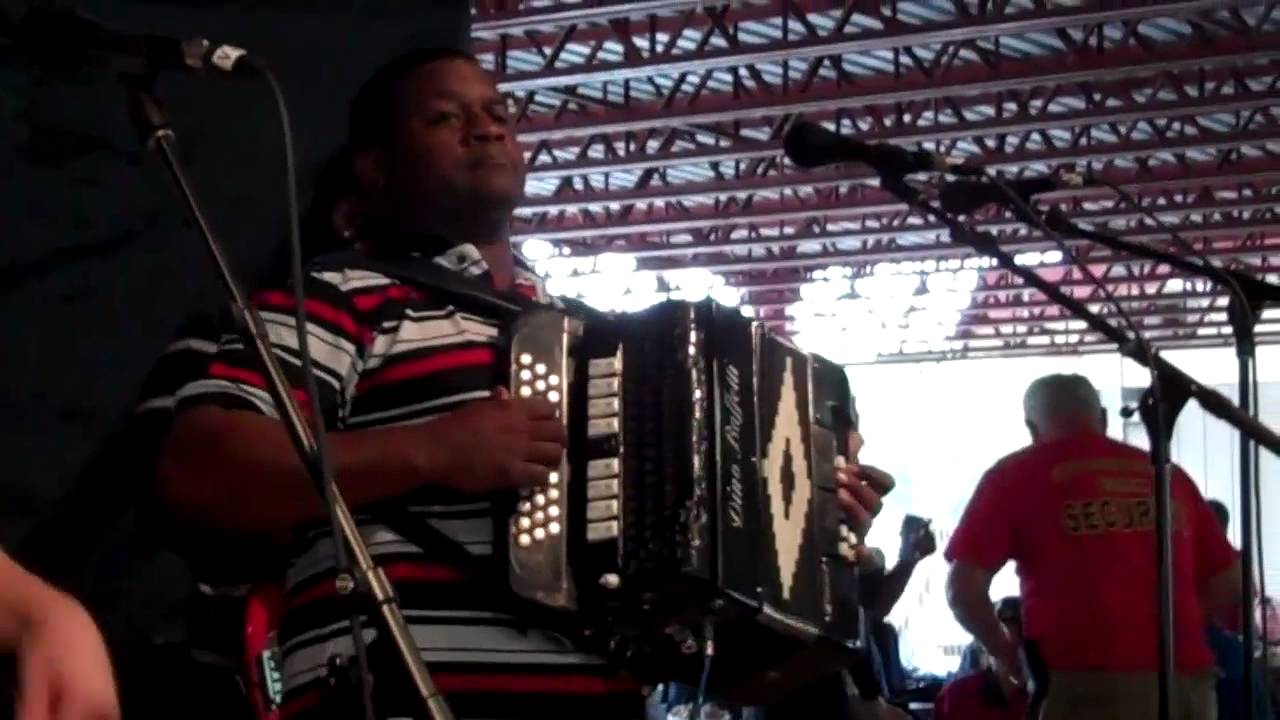 Jo Jo Reed at Strawberry Park 6 11 11 - YouTube