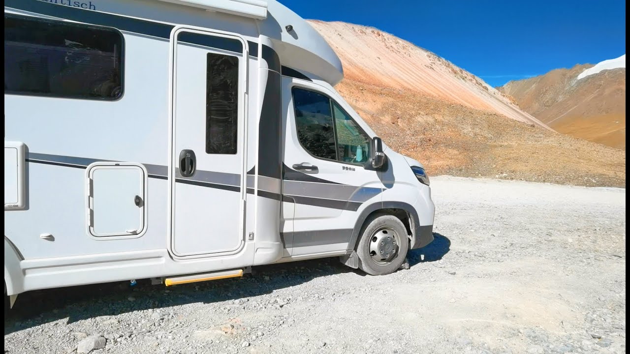 开房车挑战西藏冰川，海拔5600会失去动力吗？没想到故障灯亮了