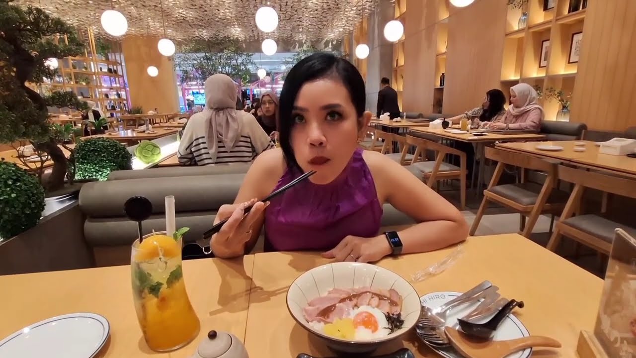 Quality Time: Sushi Date + Shopping + Nobar = Perfect Day!