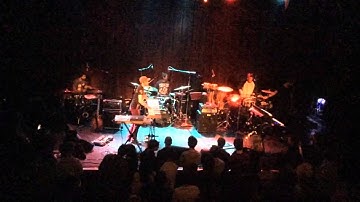 Total awesomeness!!!!! Ghost Note Band!!!!!