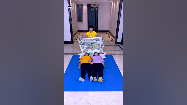 Double Quilt Challenge ~ So Funny#Funnyfamily#Partygames#Shorts#Challenge