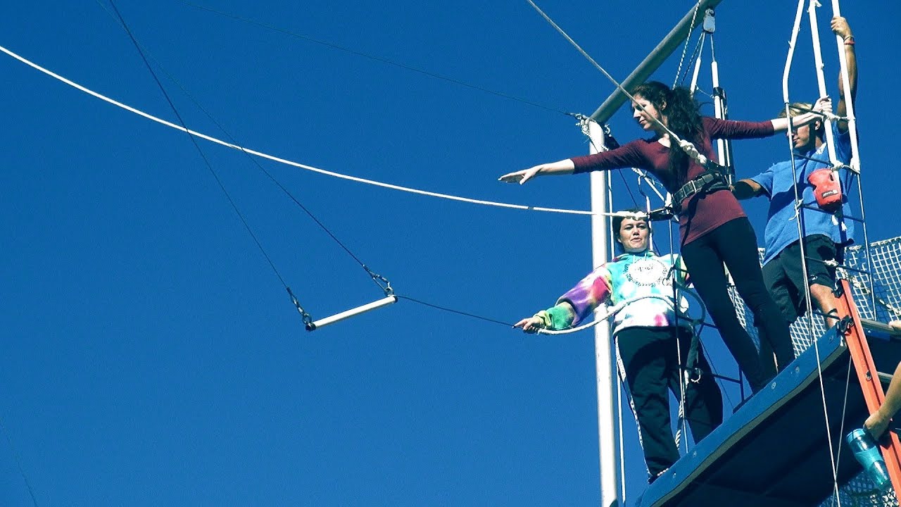 Flying Trapeze Lessons!!! No way! - YouTube