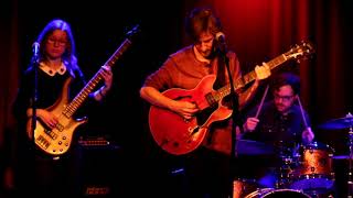 Almost Charlie - &quot;I still be missing you&quot;