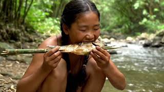 Young Girl Survives Alone in the Wild | Solo Wilderness Survival Adventure
